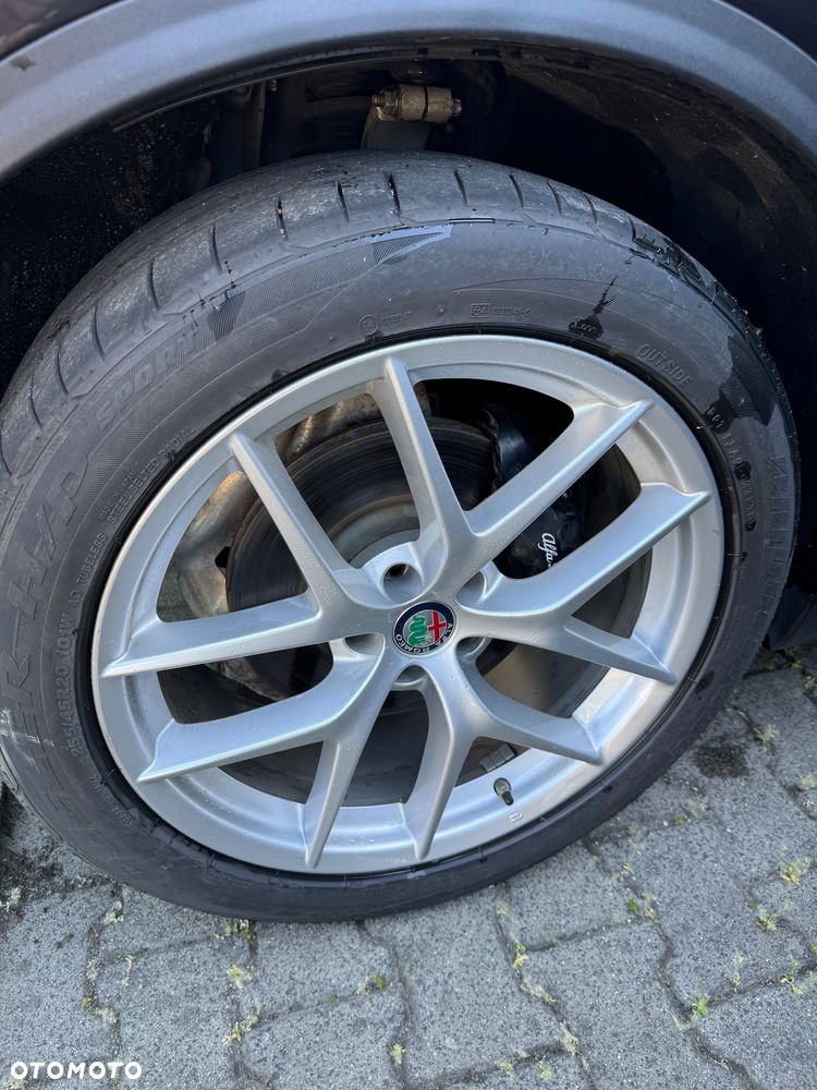 Alfa Romeo Stelvio 2.0 Turbo Veloce Q4 - 13