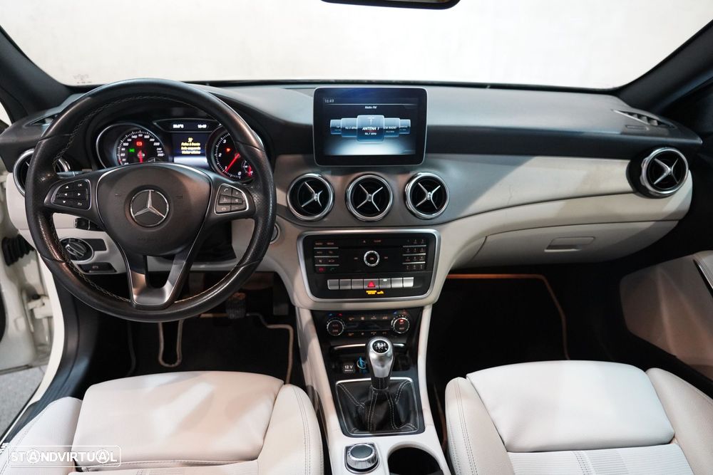 Mercedes-Benz GLA 180 CDi Urban - 29