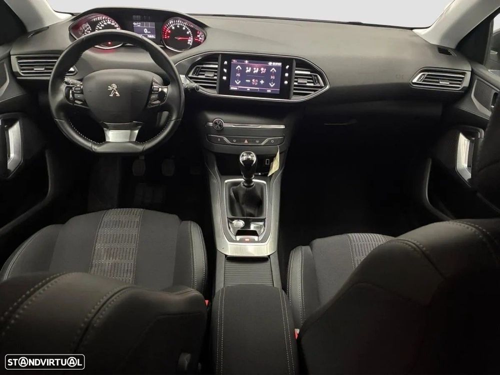 Peugeot 308 1.2 PureTech Allure - 5