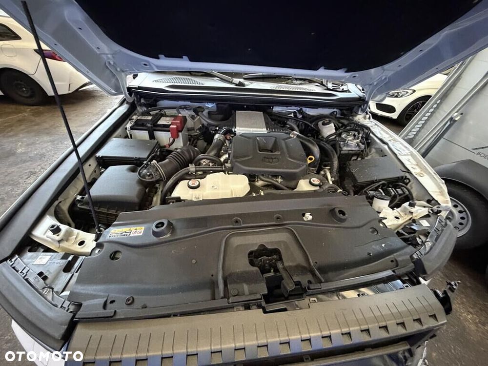 Toyota Land Cruiser - 6