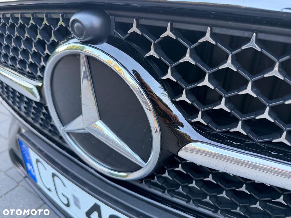 Mercedes-Benz Klasa C 300 d 9G-TRONIC AMG Line - 36