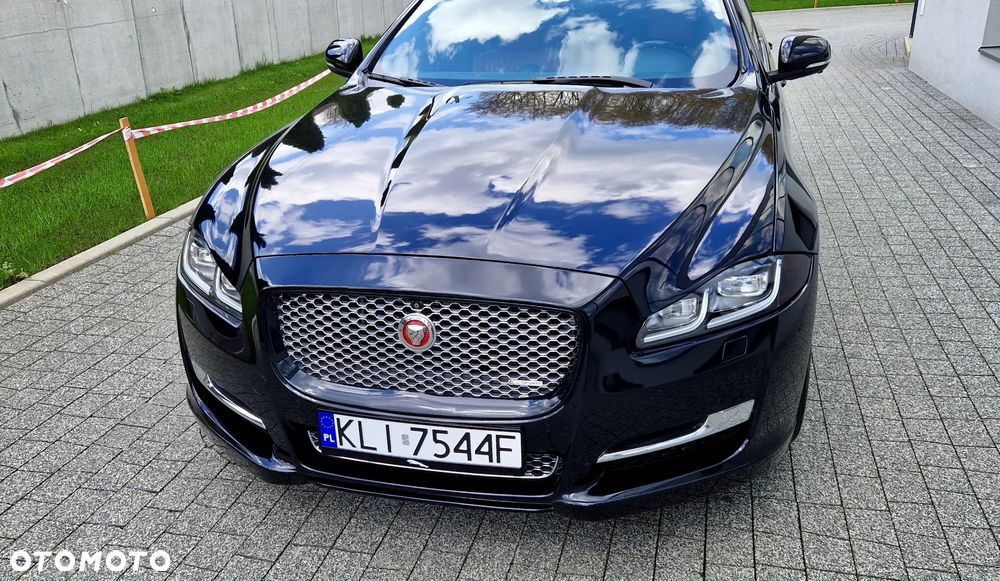 Jaguar XJ 3.0 T LWB Portfolio - 3