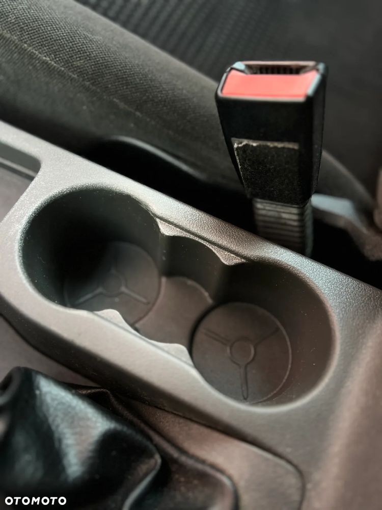 Ford Focus 2.0 Ghia - 30