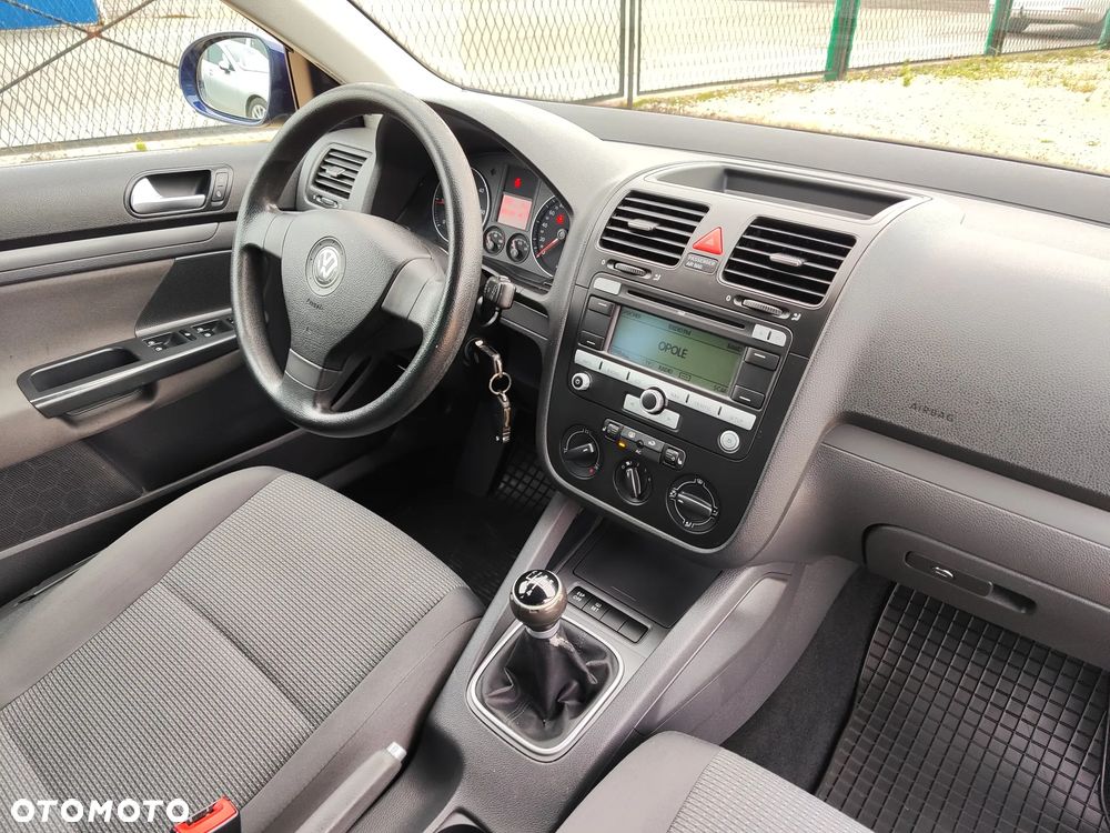 Volkswagen Golf V 1.9 TDI Comfortline - 11