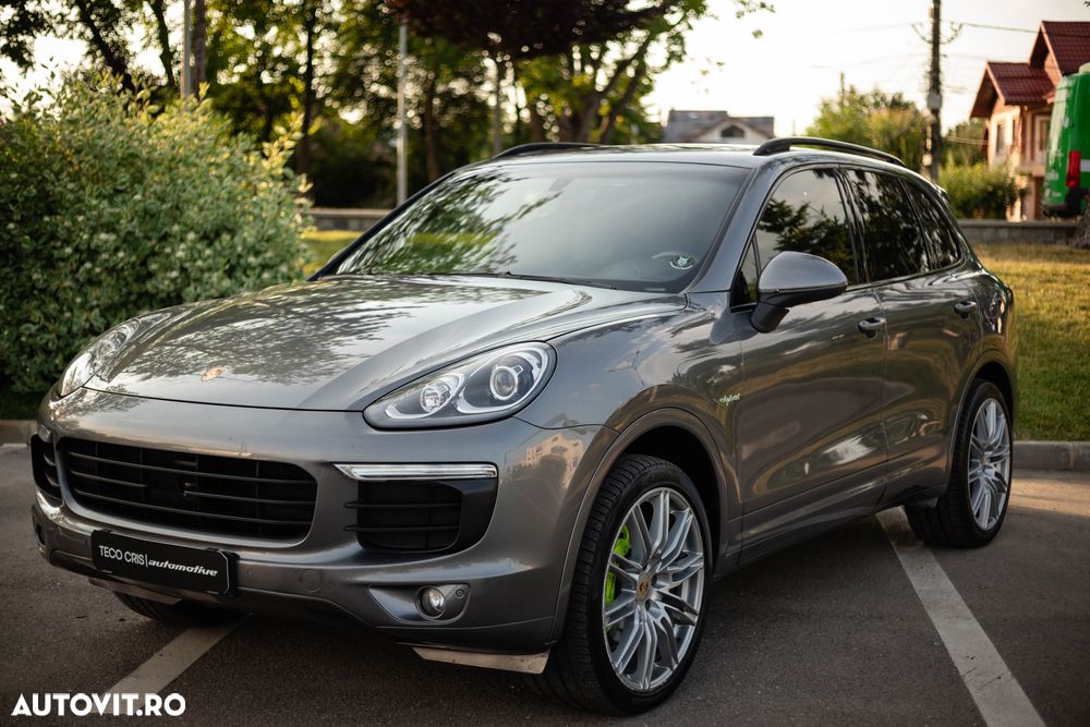 Porsche Cayenne - 12
