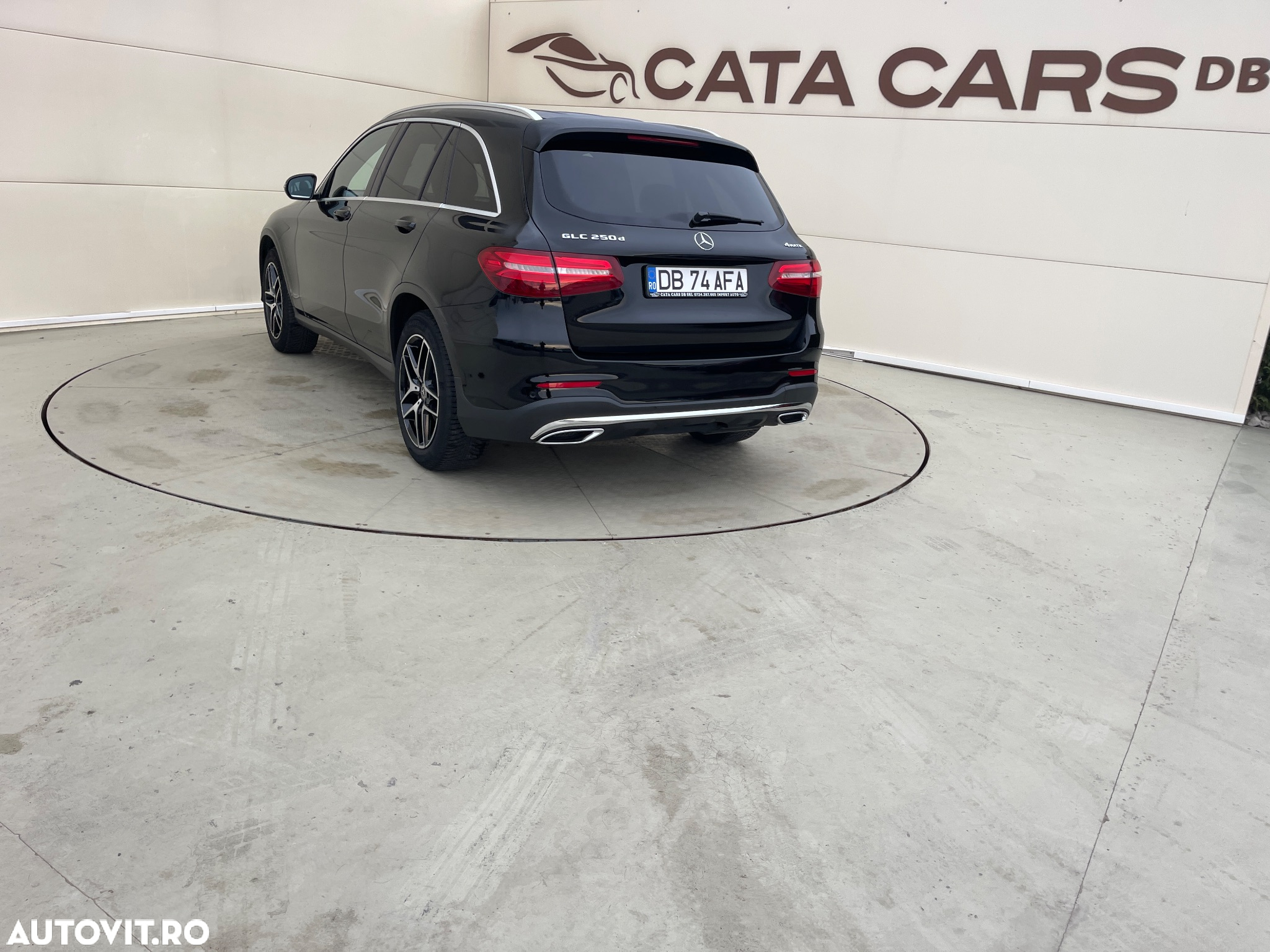 Mercedes-Benz GLC 250 d 4Matic 9G-TRONIC AMG Line - 11