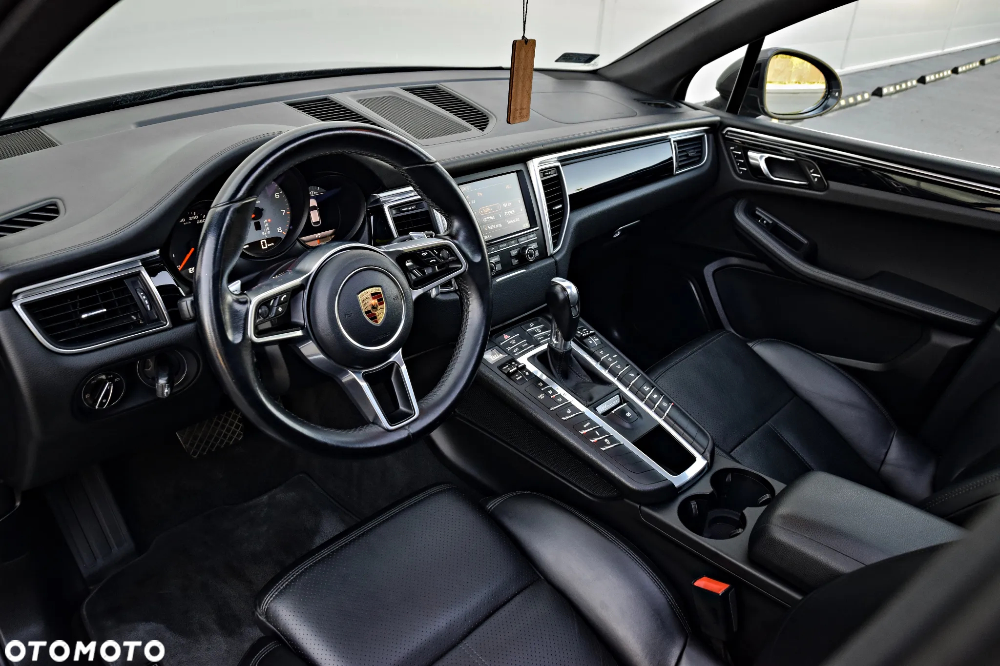 Porsche Macan S - 5