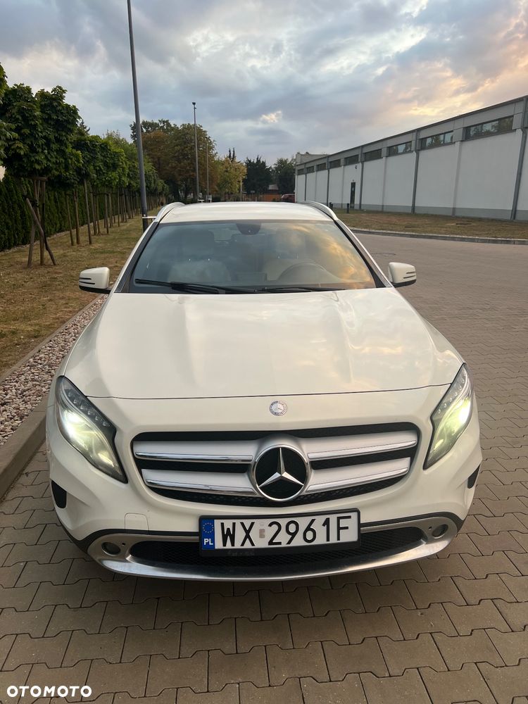 Mercedes-Benz GLA 250 4-Matic - 27