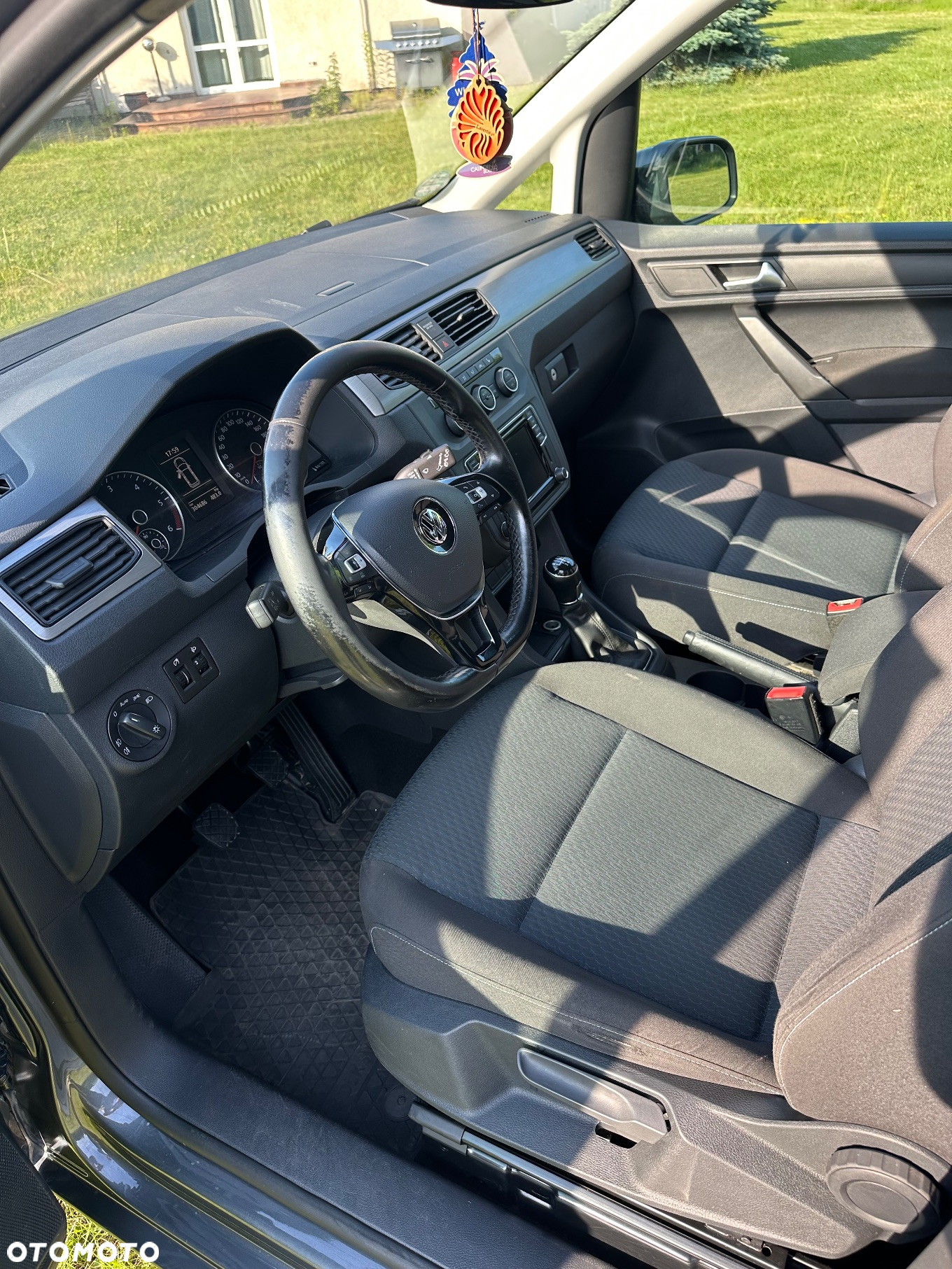Volkswagen Caddy - 10