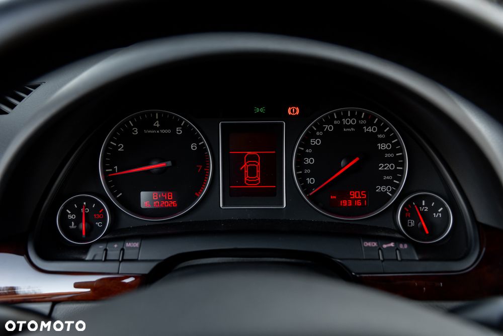 Audi A4 Limousine 1.8 T quattro - 18