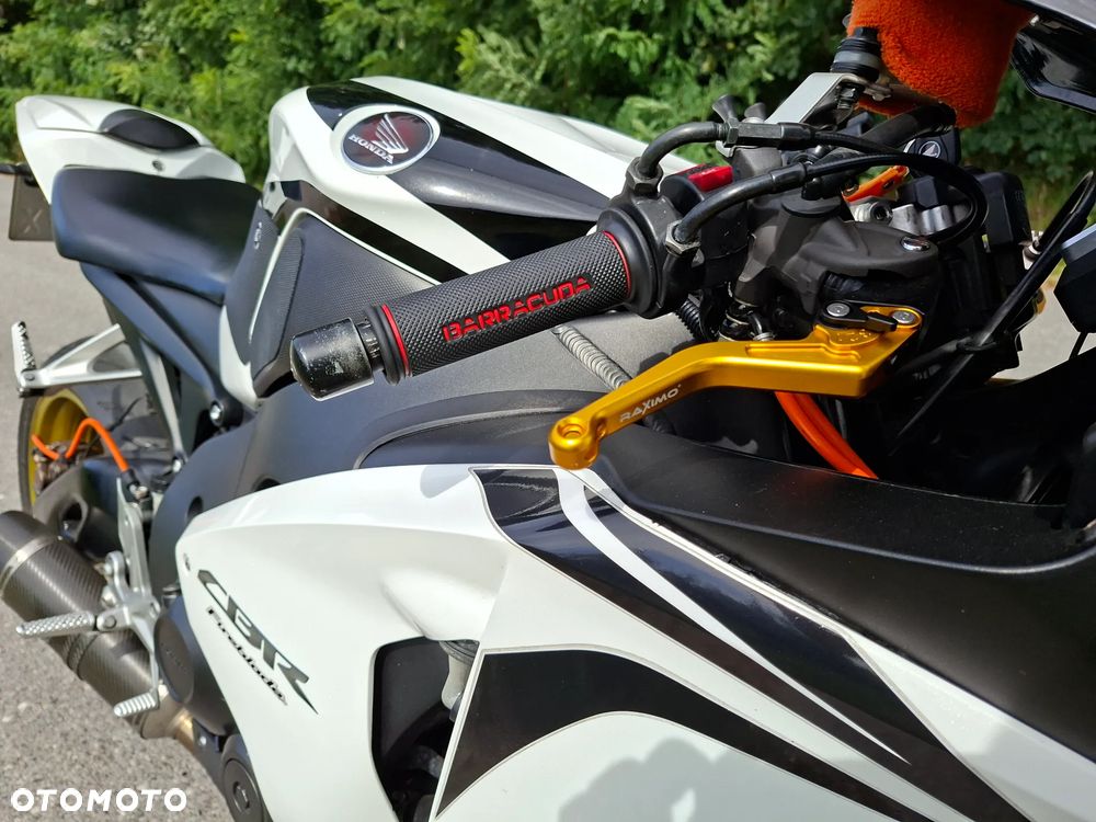 Honda CBR - 9