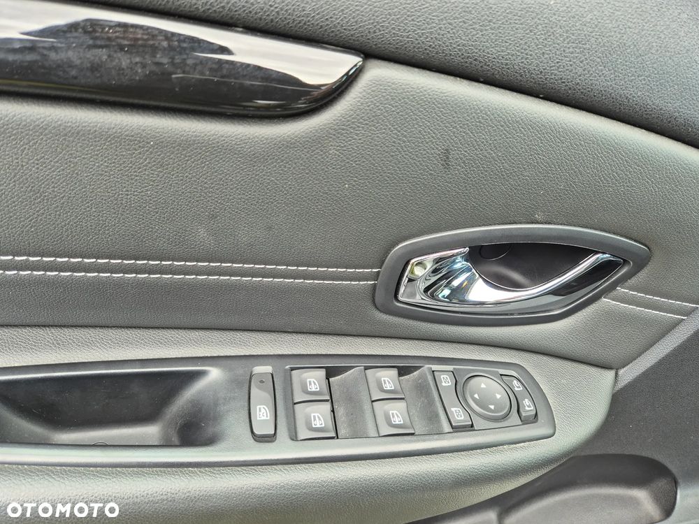 Renault Scenic dCi 130 FAP Start & Stop Bose Edition - 11