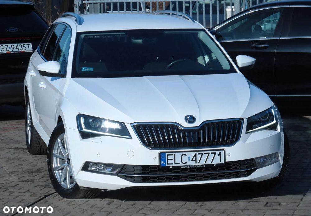 Skoda Superb 2.0 TDI Ambition DSG7 - 38