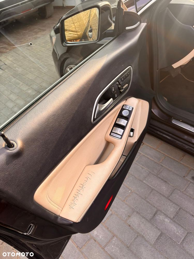 Mercedes-Benz CLA 250 4Matic 7G-DCT Sport - 23