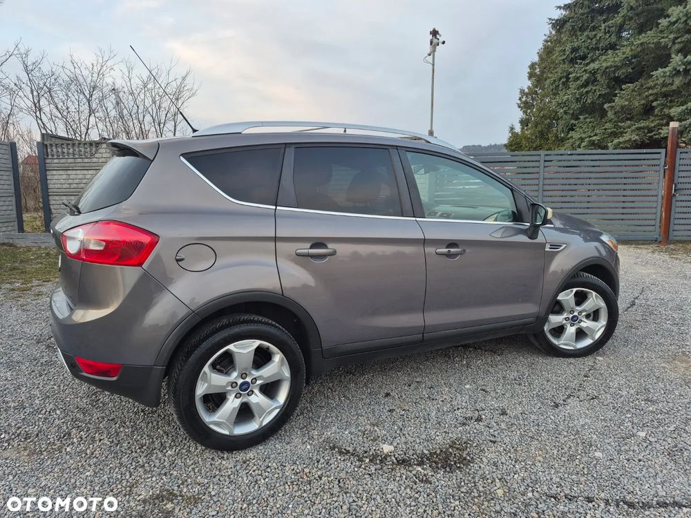 Ford Kuga 2.0 TDCi 4x4 Titanium - 8