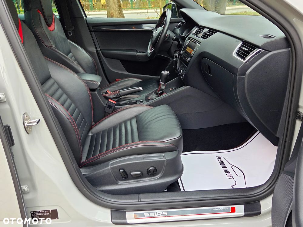 Skoda Octavia 2.0 TDI DSG RS - 14