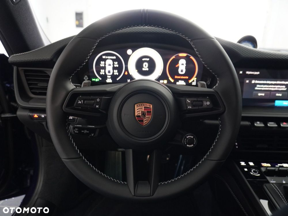 Porsche 911 GT3 Touring PDK - 27