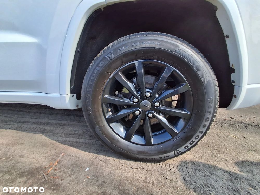 Jeep Grand Cherokee - 9