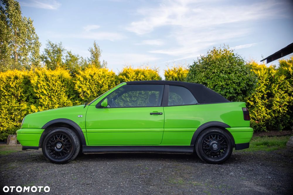 Volkswagen Golf 1.8 - 12