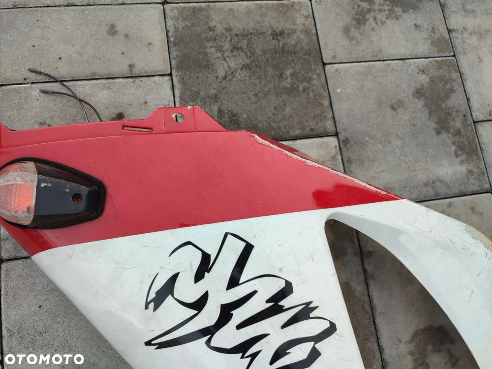 Owiewka, osłona lewa, bok, boczek lewy, wypełnienie owiewki, kierunkowskaz Yamaha R1 RN04 - 4