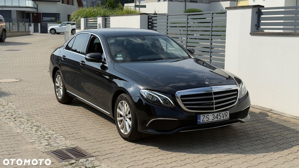 Mercedes-Benz Klasa E 200 4-Matic 9G-TRONIC - 5