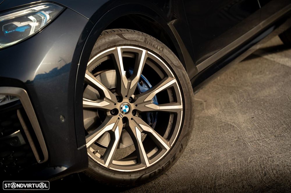BMW X7 M50d - 26