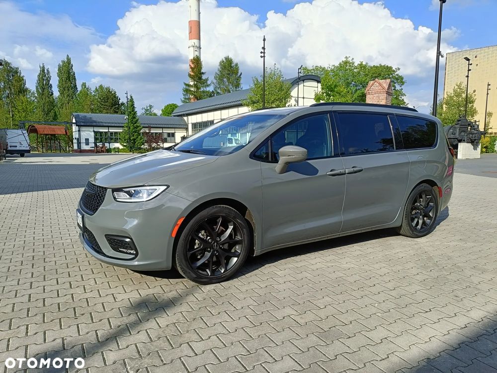 Chrysler Pacifica - 7