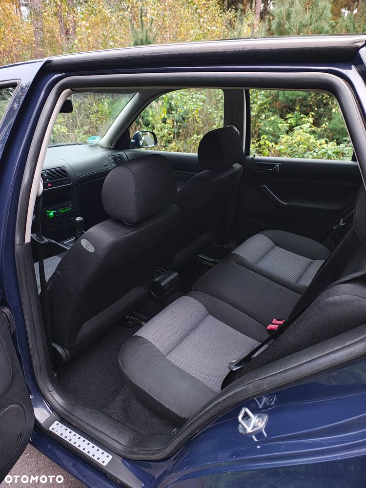 Volkswagen Golf - 31