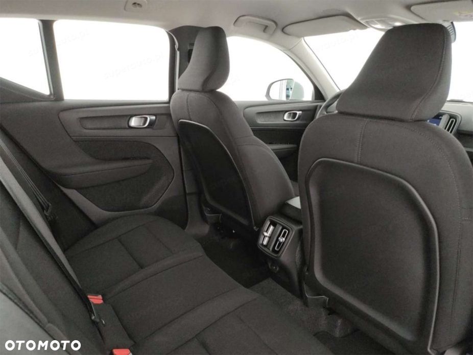 Volvo XC 40 B3 Essential - 15
