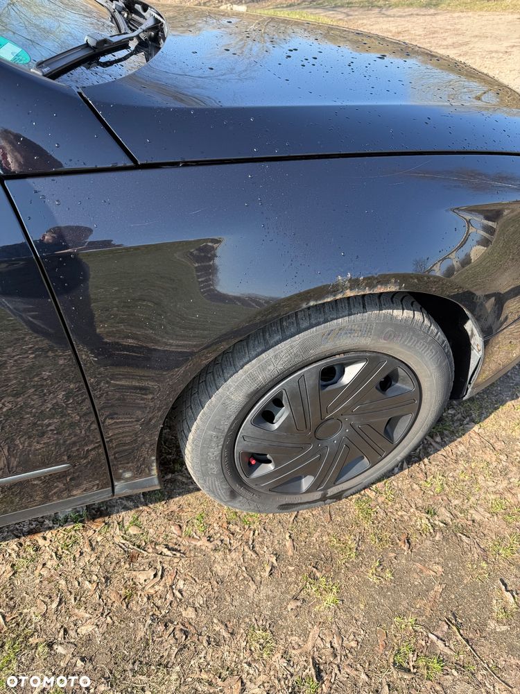 Volkswagen Passat 2.0 TDI DPF Highline - 15