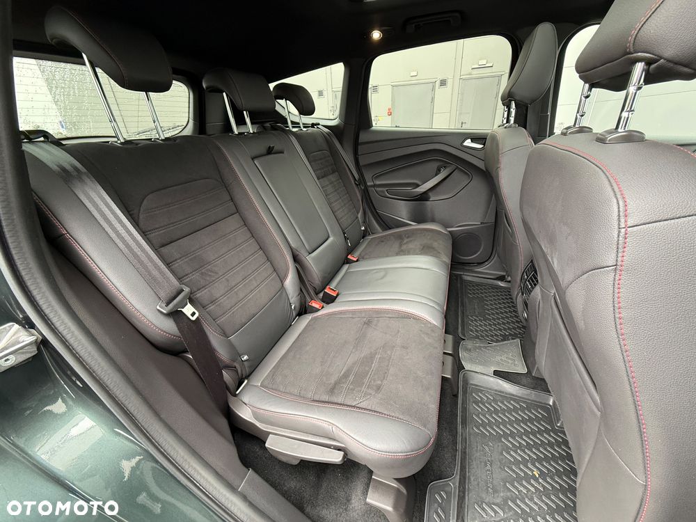 Ford Kuga 1.5 EcoBoost 4x4 ST-Line - 26
