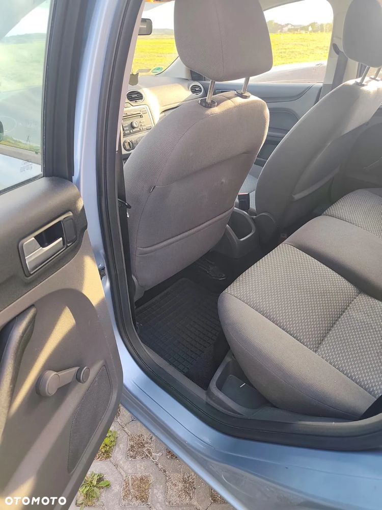 Ford Focus 1.6 Comfort - 5