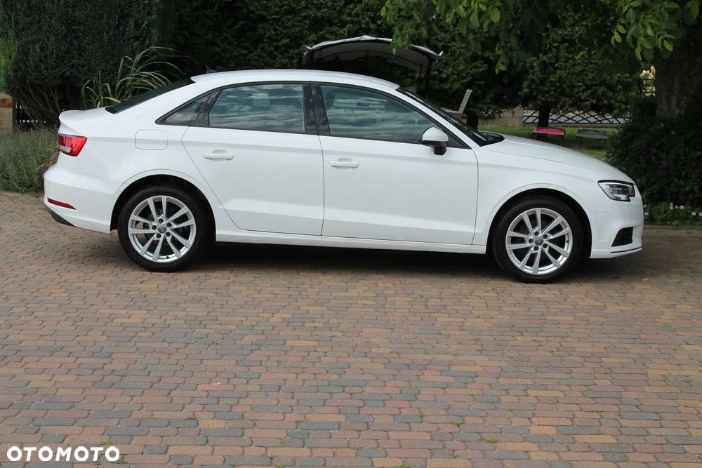 Audi A3 Limousine 30 TFSI S tronic - 7