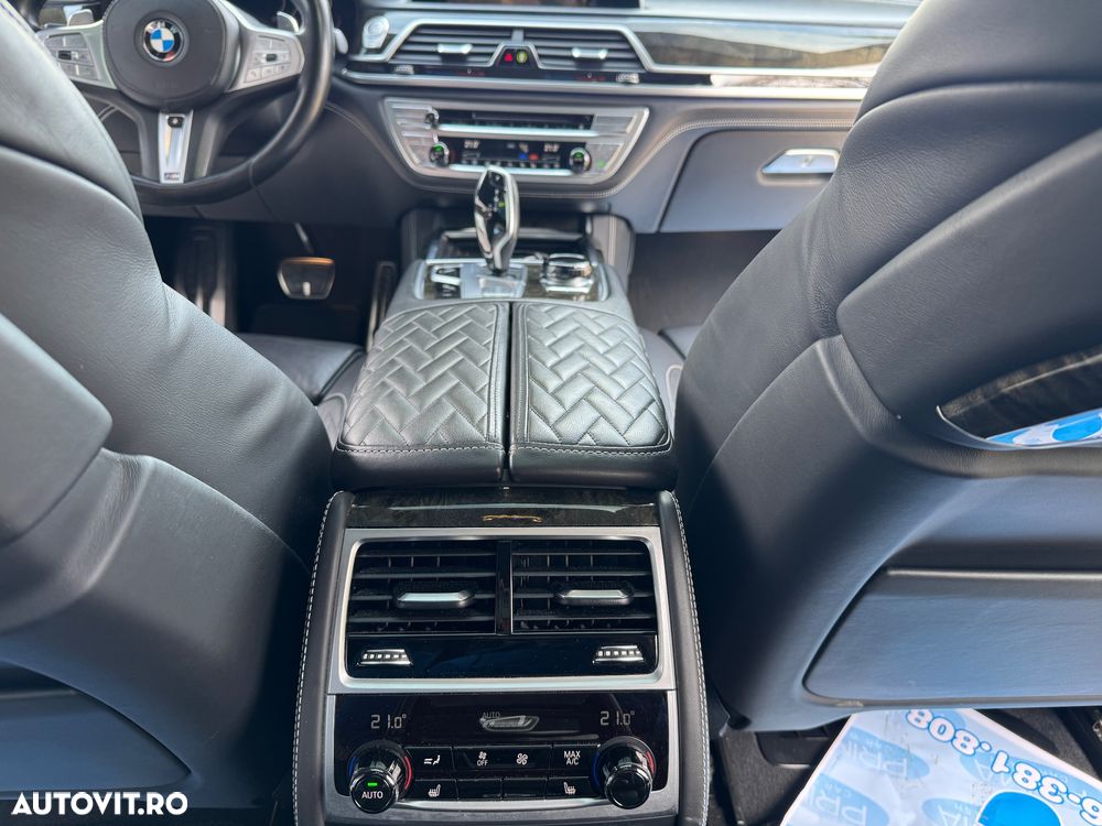 BMW Seria 7 730d xDrive - 34