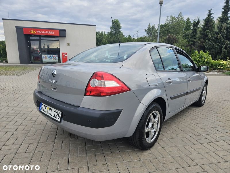 Renault Megane 1.6 16V Authentique - 11