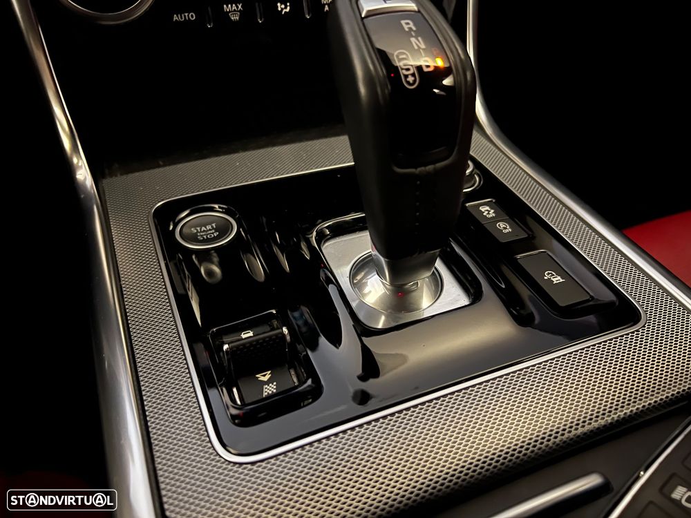 Jaguar XE 2.0 D R-Dynamic S - 21