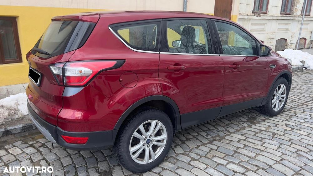 Ford Kuga 1.5 TDCi 2WD Trend - 4