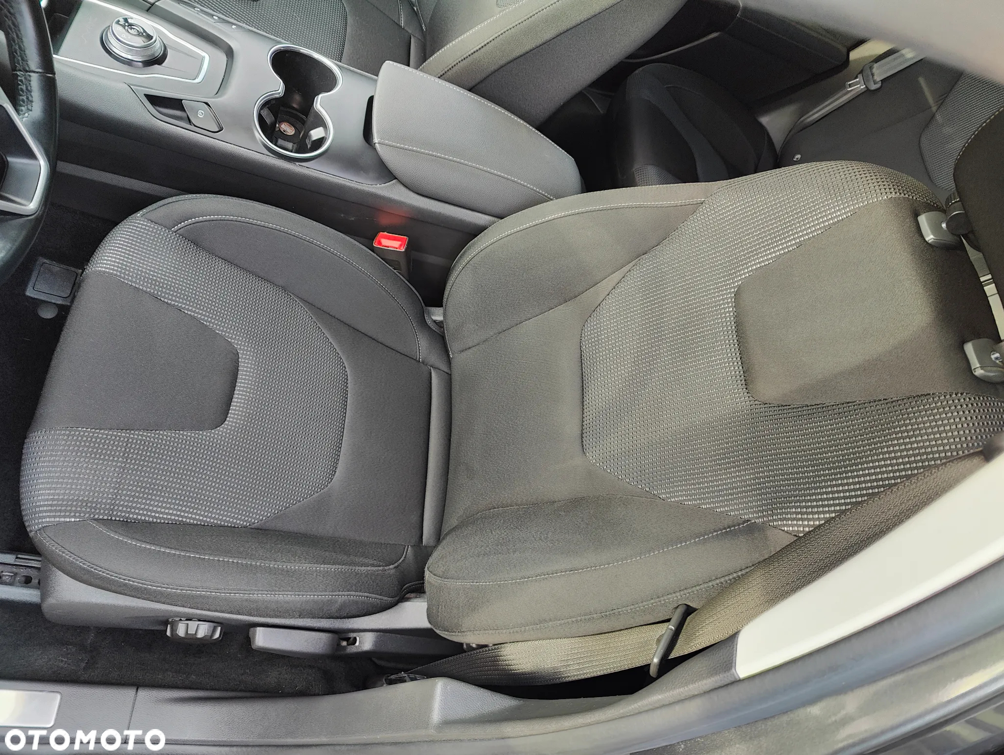 Ford Mondeo 2.0 EcoBlue Executive Plus - 13