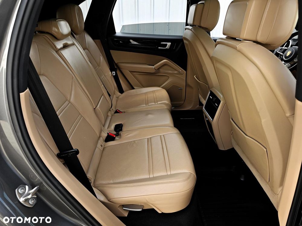 Porsche Cayenne Tiptronic S - 19