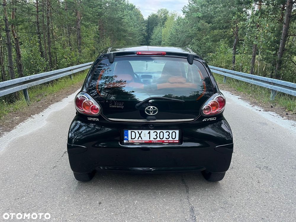 Toyota Aygo Connect - 5