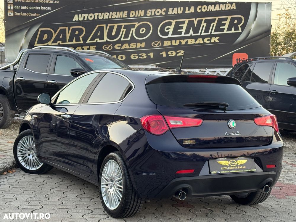 Alfa Romeo Giulietta 2.0 JTDM 16V TCT Turismo - 5
