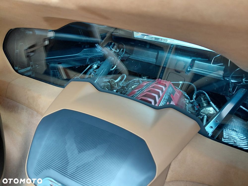 Chevrolet Corvette - 15