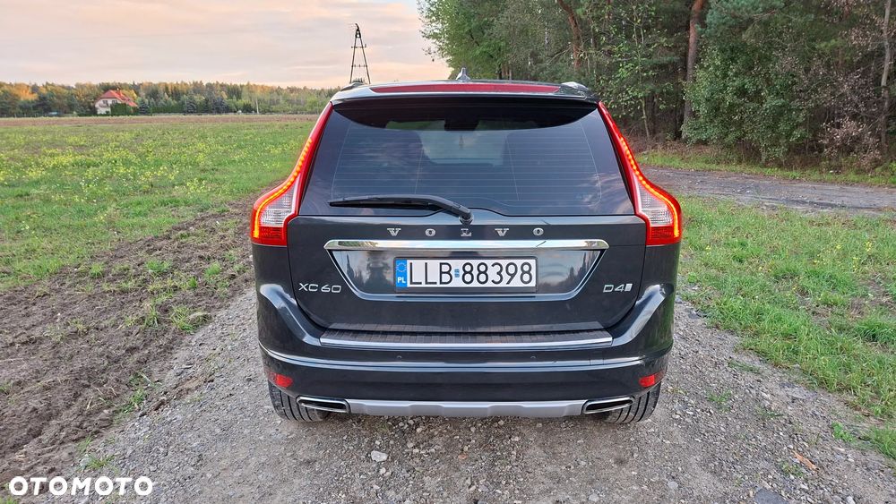 Volvo XC 60 D4 Geartronic Summum - 4