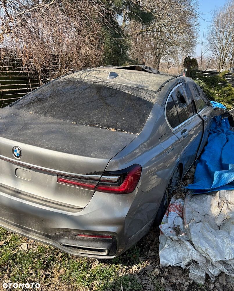 BMW Seria 7 750i xDrive sport - 1