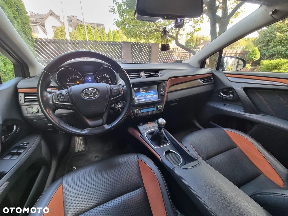 Toyota Avensis 1.8 Prestige - 21