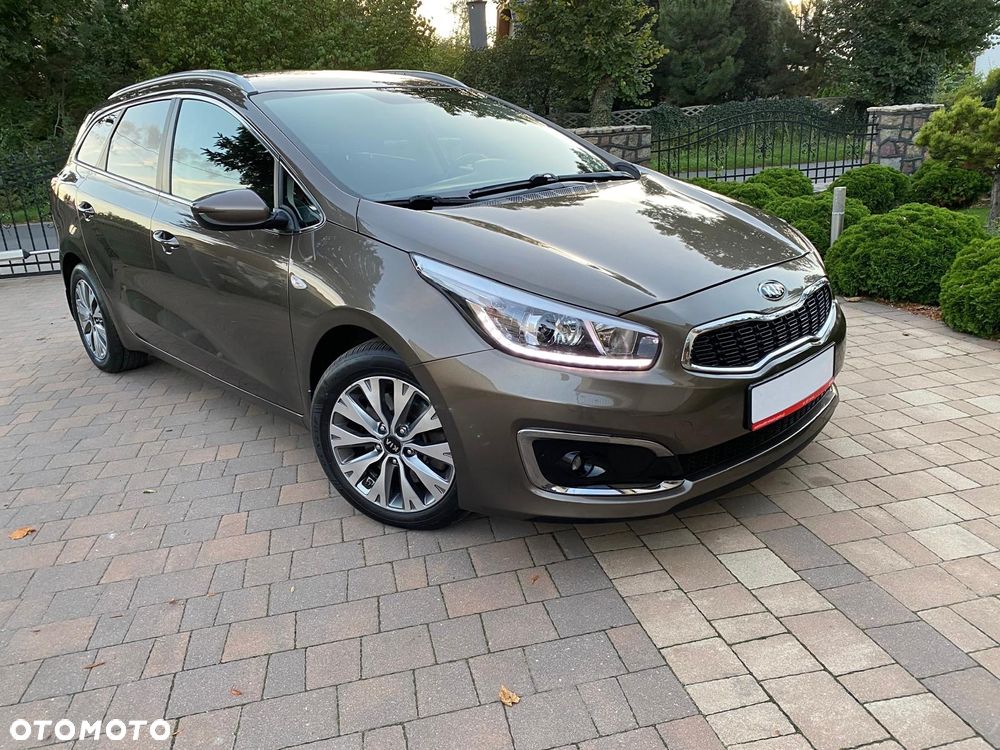 Kia Ceed 1.6 GDI Fifa World Cup Edition