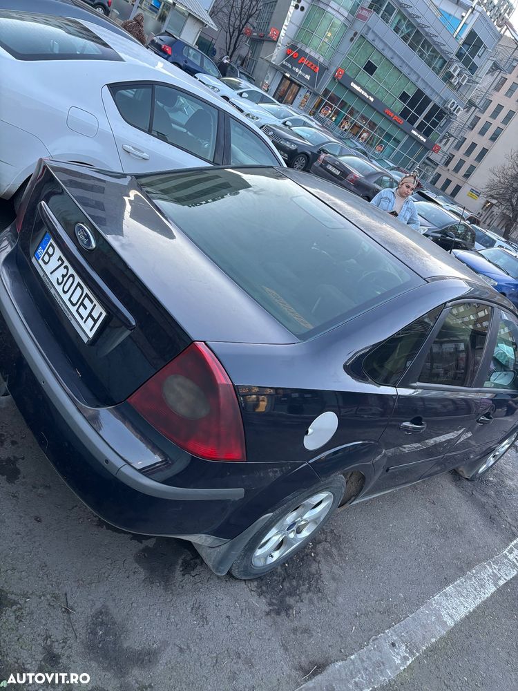 Ford Focus 1.6 TDCi Ambiente - 5