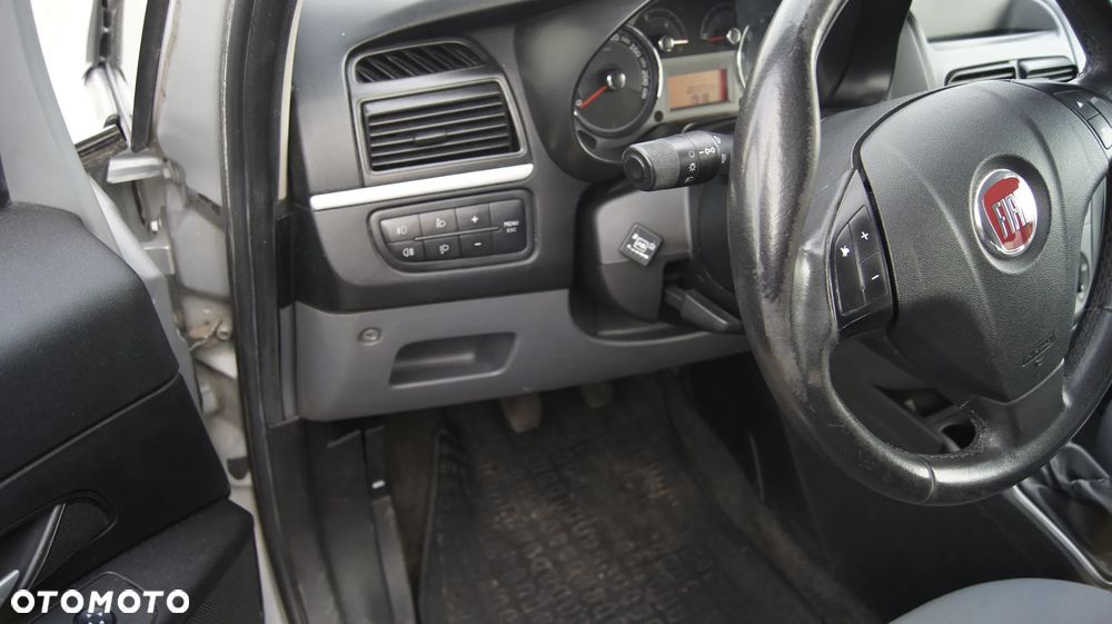 Fiat Linea 1.4 Active Euro5 - 11