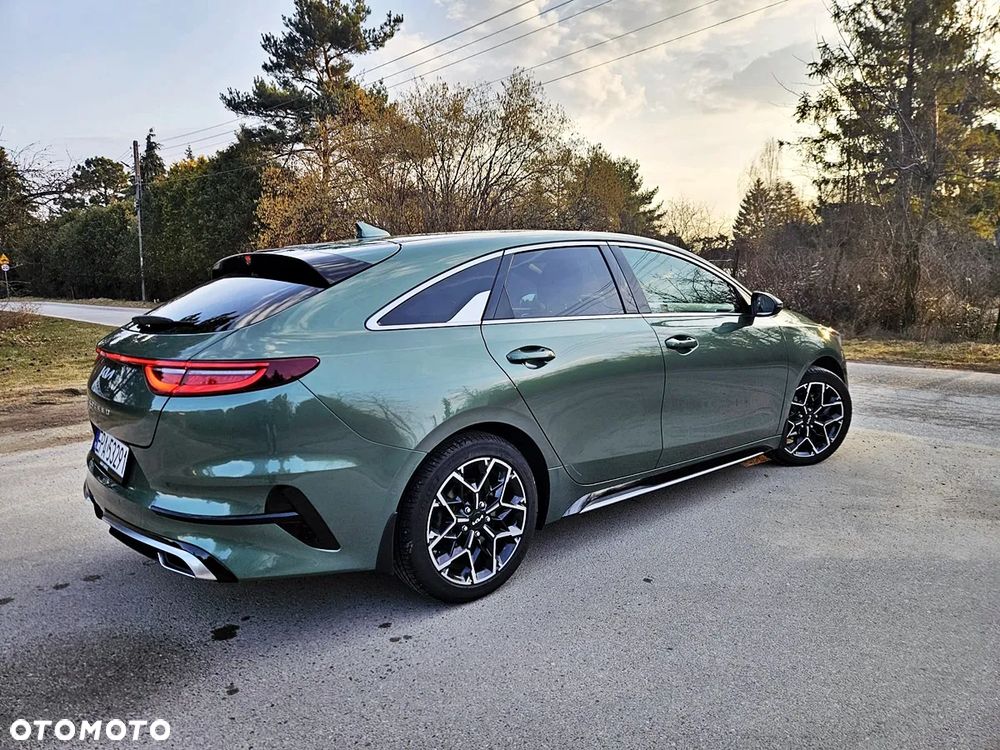Kia ProCeed - 16