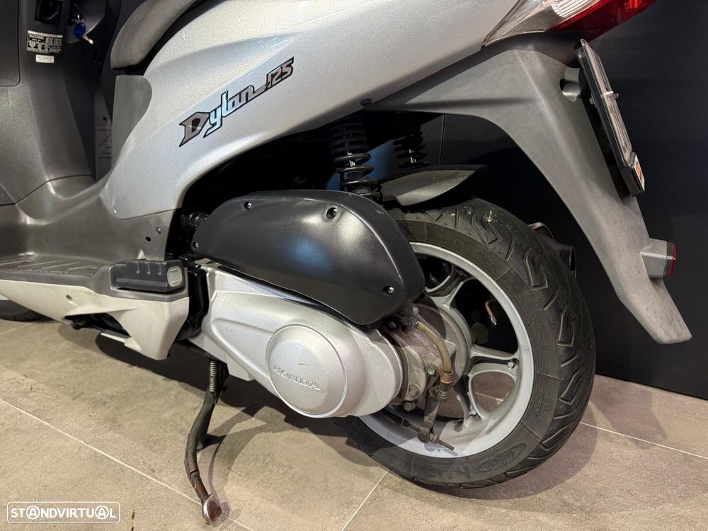 Honda Dylan - 8